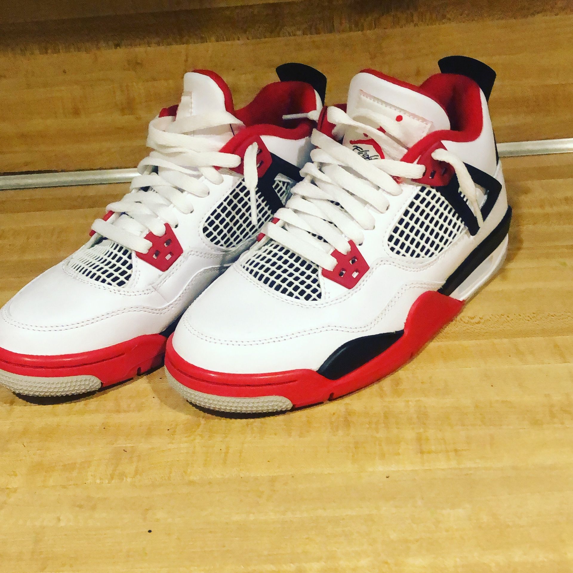 Jordan 4 Fire Red 2020