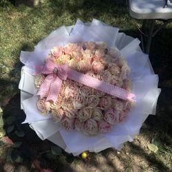 Flower Bouquets/ Ramos 