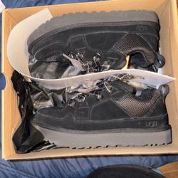 UGG W LO LOWMEL Black Lace Up Low Top Athletic Sneakers for Men