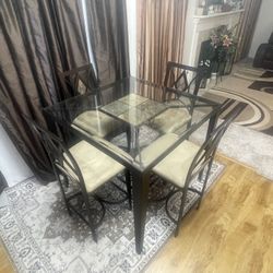 Dining Set 