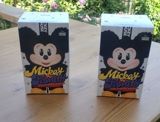 Mickey Cute Together Keychain. Goofy And Chip/Dale 