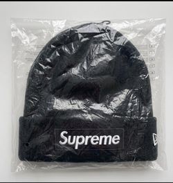 New Supreme Beanie FW25 Black New Era