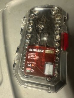 Husky 24-Piece Socket & Ratchet Set 1/4 In Drive