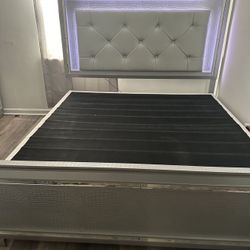 king size bedroom With Led Lights includes 2 drawers