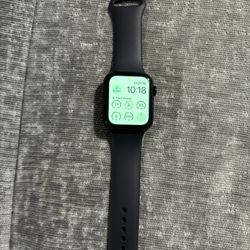 Apple Watch SE (2nd Gen) 44mm