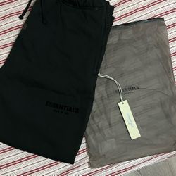 Black Essentials - “Fleeced Sweats”