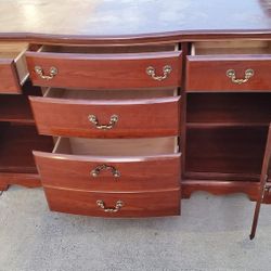 Dresser As Is 139