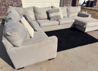 Large Gray Sectional Sofa with Chaise
