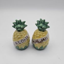 Vintage Porcelain Aloha Hawaii Pineapple Salt & Pepper Shaker Set- Japan