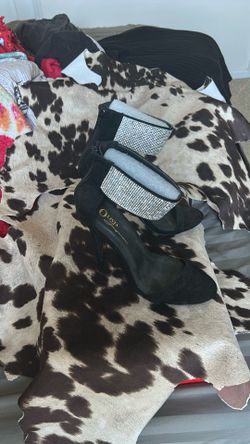 NEW HEELS