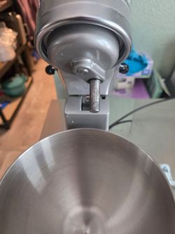 KitchenAid Stand Mixer with Stainless Steel Bowl