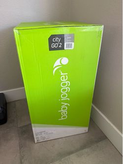 Infant car seat new in box by Baby Jogger