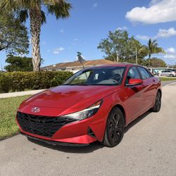 2022 HYUNDAI ELANTRA 