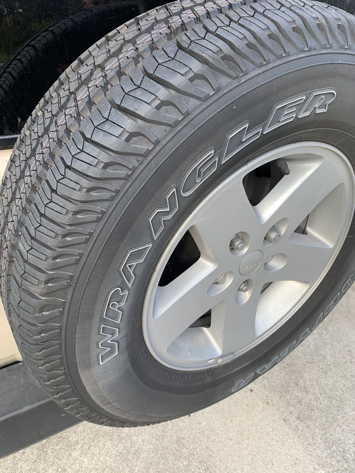 2017 Jeep Wrangler Tires & Rims