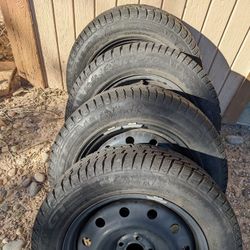 GT IcePro  Snow Tires 205/60R16