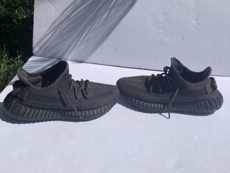 Yeezy 350 Onyx Grey