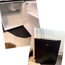 Mini fridge
