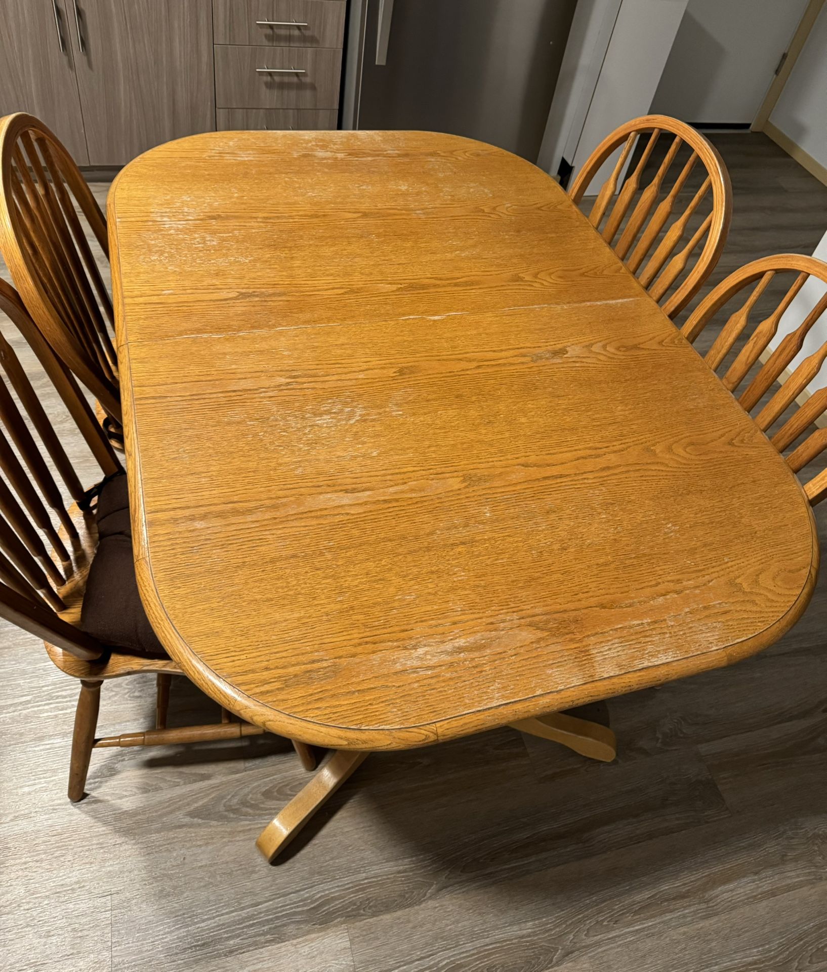 Dinner Table And Chairs 