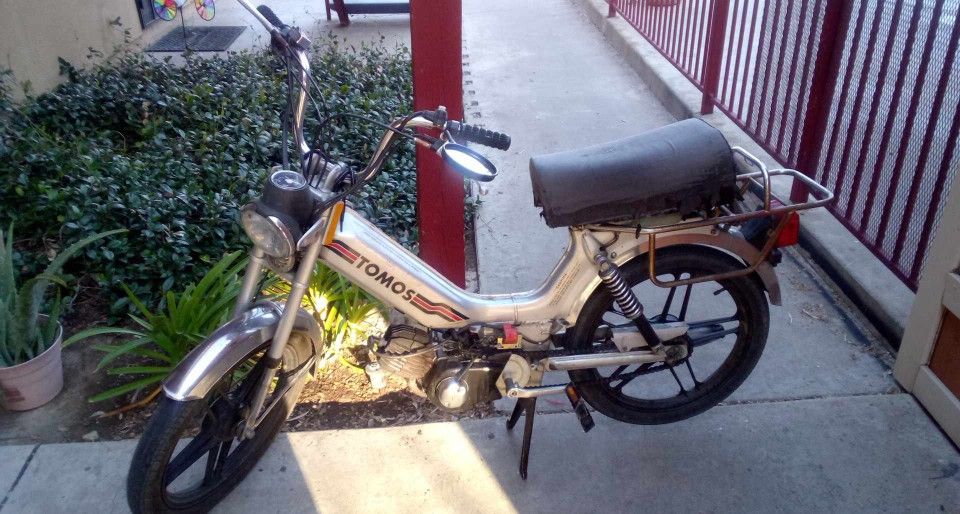 automatic 50cc moped