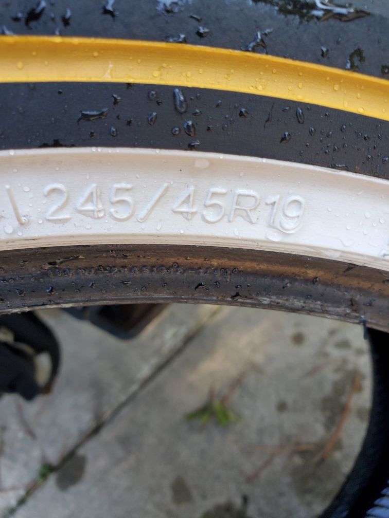 5 VOGUE TIRES (245/45/19)