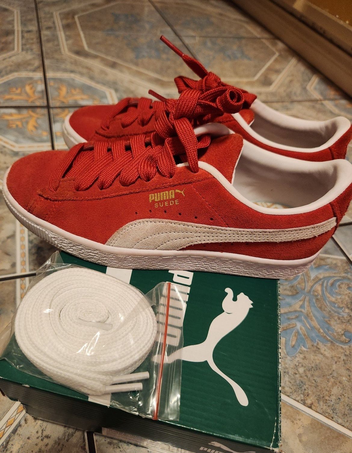 Puma Suede Classic XXI Women’s Size 6.5 Red