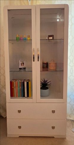 Brand new display cabinet/curio with color changing LED