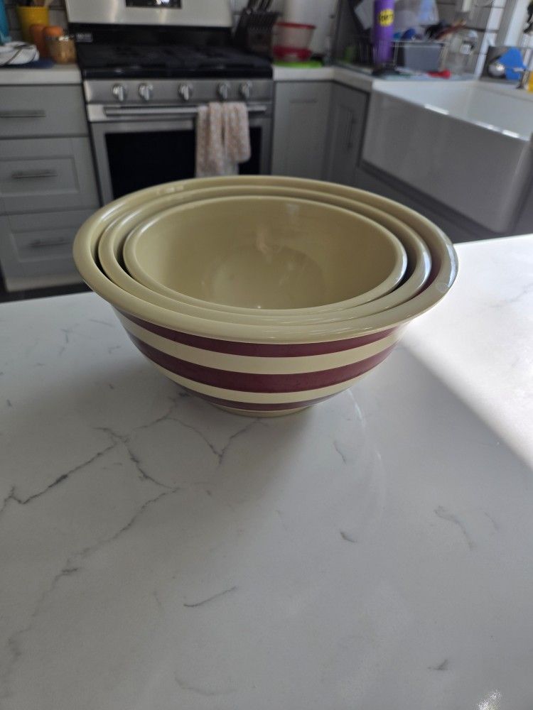 3 Mixing Bowls