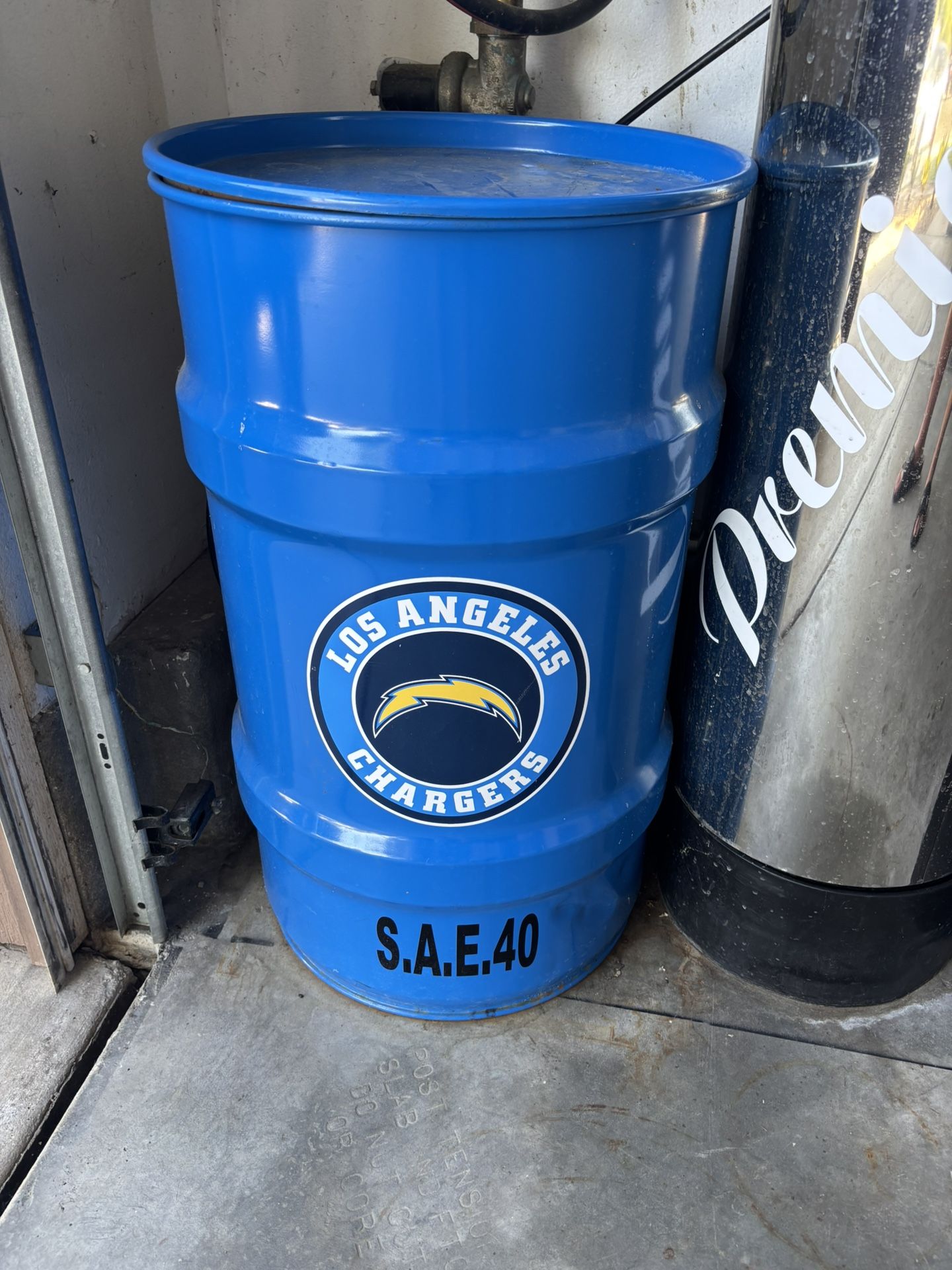 Chargers drum container