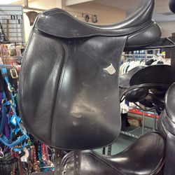 Bates DR Dressage Saddle 17” Changeable Gullet