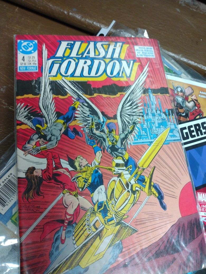 Description
Includes: Flash Gordon #'s 4 & 5 Vol. 1 (1988) By Dan Jurgens Bruce D. Patterson. VG Condition.