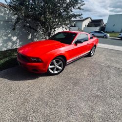 2012 Mustang Coupe V6