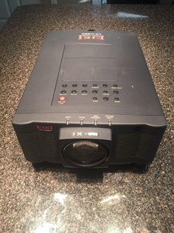 EIKI LC-X990 Projector