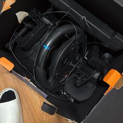 PxnV9 Racing Wheel Compatible With Xbox1-ps4, Simple Racing Set Up. 