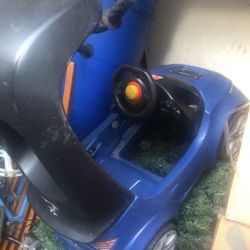 Blue car