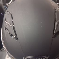 Brand New Gmax Motorcycle Helmet 