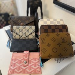 Wallets/ Hats 