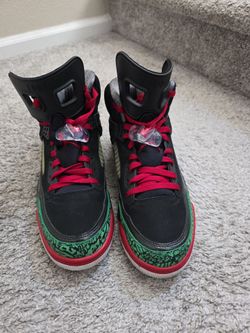 Slightly worn Jordan Spizike Sneakers Black/Green/Red size 11M