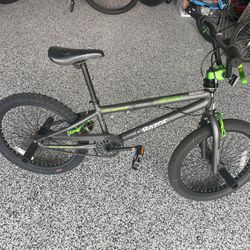 Razor BMX Trick Bike