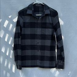 Men's Black and Gray Checkered Shirt
