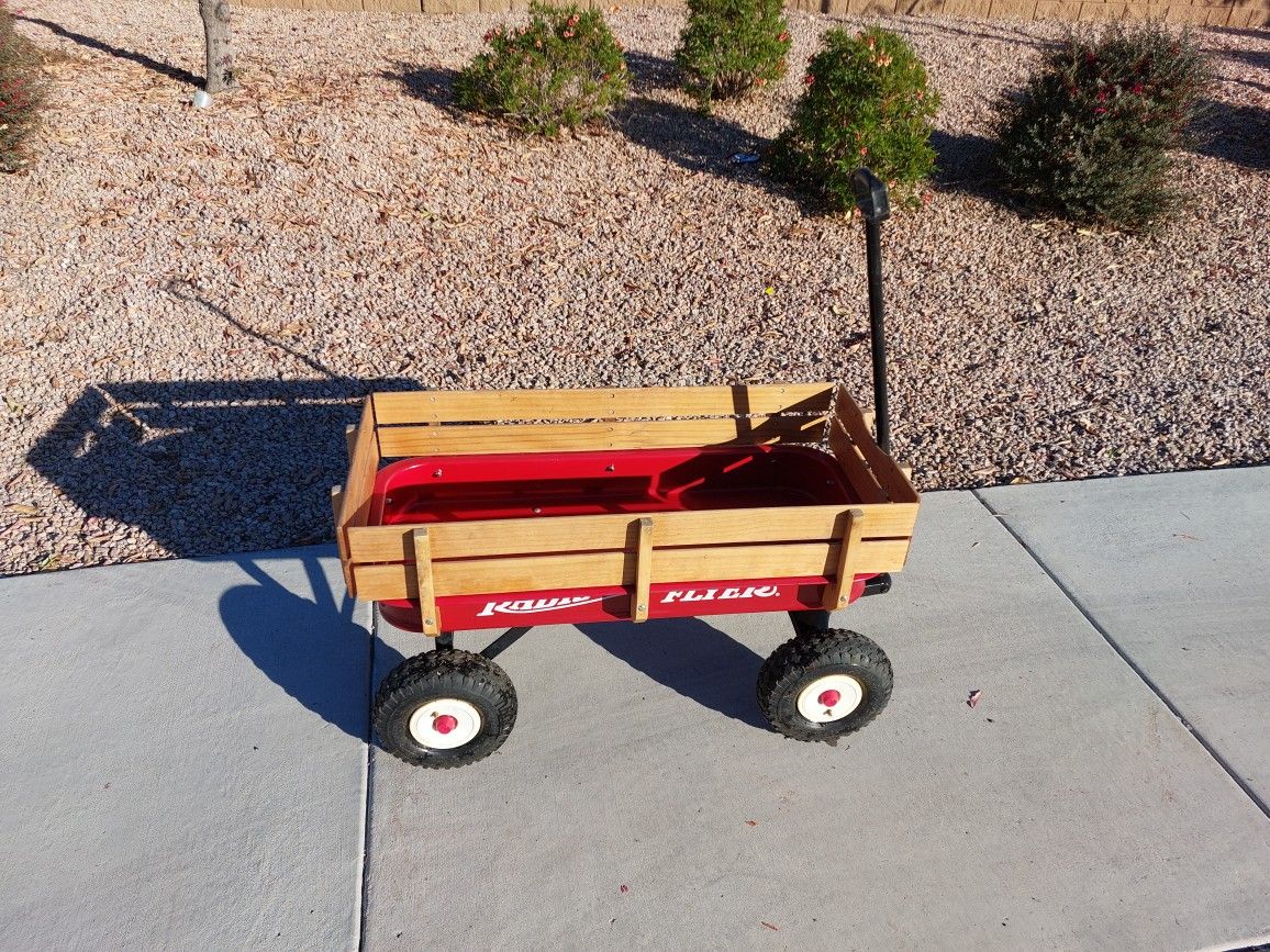Radio Flyer Wagon W /wood Sides