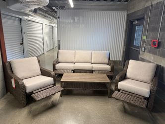 Brand New Costco Thomasville 4 Piece Outdoor Patio Seating Set - Delivery Available