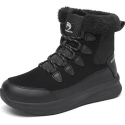 Snow boots size 8.5 women