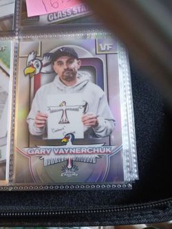 Vee friends card
