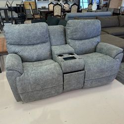 New La-Z-Boy Trouper Reclining Loveseat