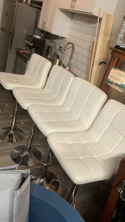 SET OF 4 MODERN WHITE ADJUSTABLE BAR STOOLS