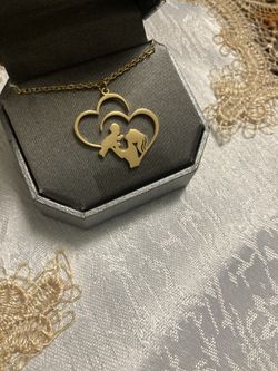18k Gold Plated Mom And Baby Necklace