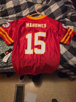 Youth Xl chiefs jersey