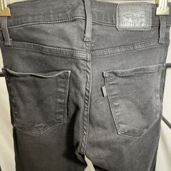 Black High Rise Super Skinny Levis Jeans (Size 23)