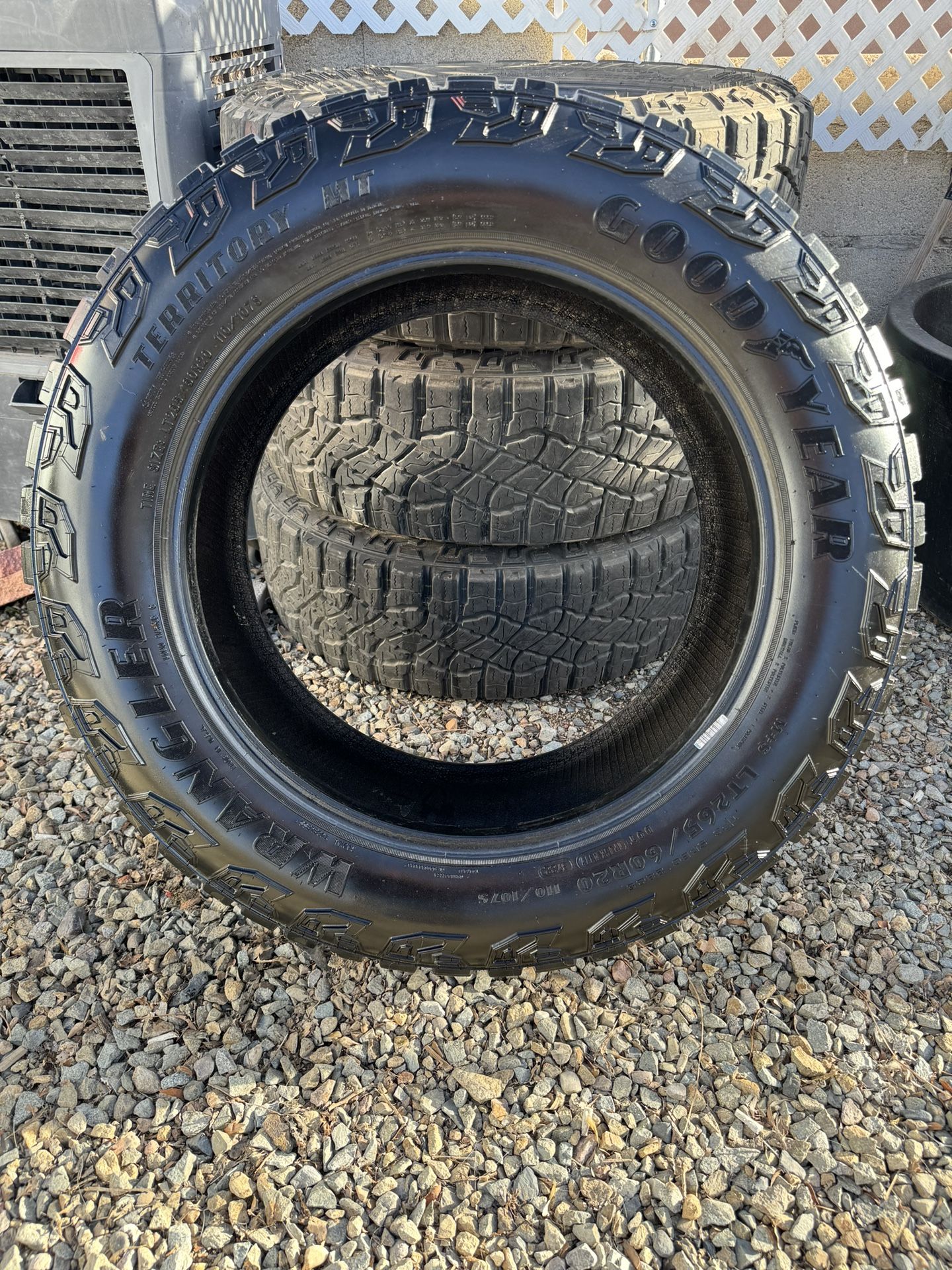265/60/20 Goodyear Wrangler A/T