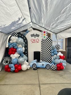 Balloon garland